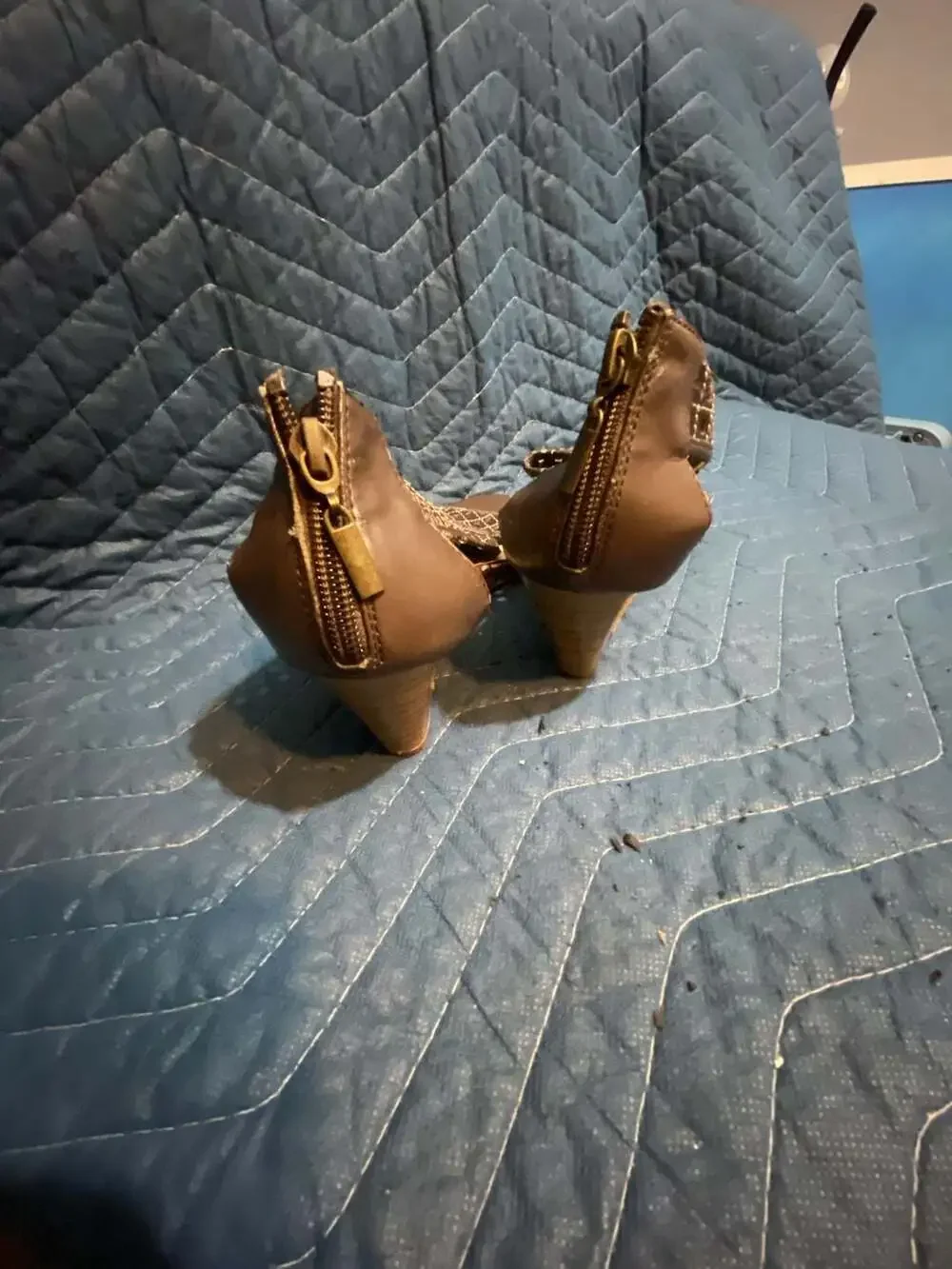Nine & Co. Women's Bronze Woven Geometric Wedge Sandals with Back Zipper